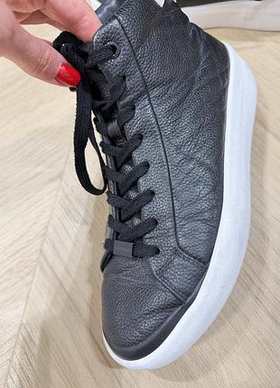 Ботинки calvin klein,39 розмір 3