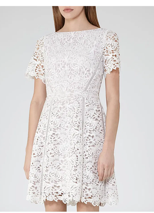 Сукня «eleania» з мереживом, крій "fit and flare" від reiss