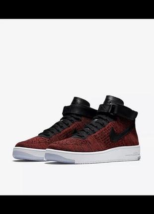 Чоловіча модель nike air force 1 ultra flyknit mid в расцветке university red / black
