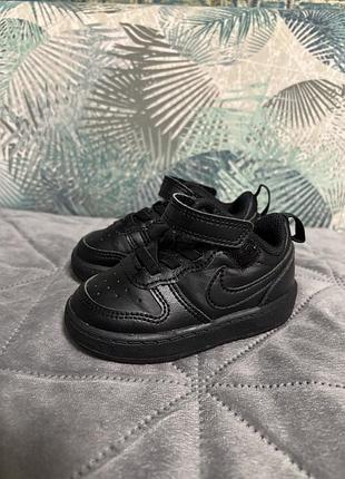 Кросівки для дітей nike чорні