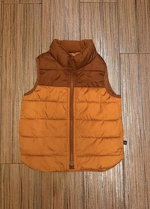 Жилетка gap , 110