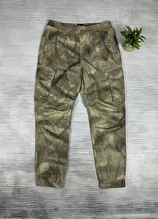 Un planned river island карго штани в камуфляжному окрасі розмір м