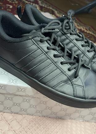 Кеди унісекс adidas чорні, розмір 38