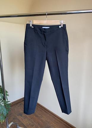 Брюки reserved чорні завужені eur 36 / uk 8 (s)