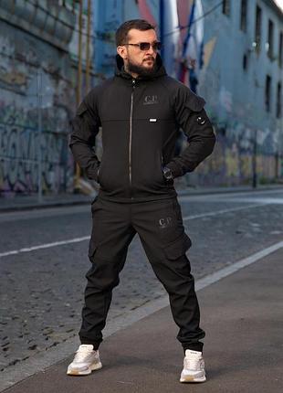 Функциональный мужской костюм с softshell