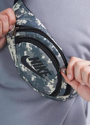 Бананка nike світлий піксель, чорне лого (маленька) #