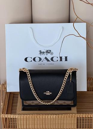 Жіноча сумка coach mini klare crossbody in signature canvas через плече чорно-бежевий коуч