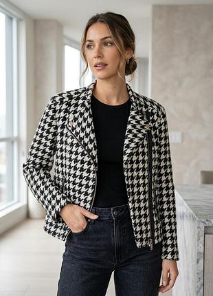 Шерстяная куртка- косуха от бренда armani exchange