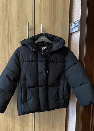 Куртка zara коротка чорна, на холодну осінь, на зиму