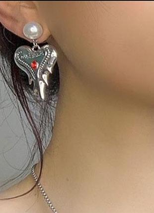 Серьги дизайнерские liquid heart с жемчужиной и красным кристаллом люкс качество