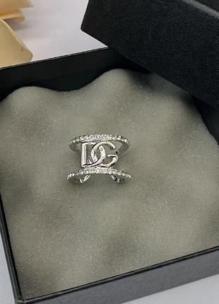 Кільце широке безрозмірне dolce&gabbana dg crystal logo люкс якість