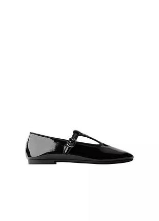Нові туфлі zara