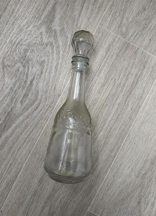 Скляний графин обʼєм 0,5