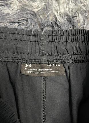 Шорти бренду under armour, оригінал, розмір s 3