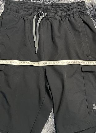 Шорти бренду under armour, оригінал, розмір s 9