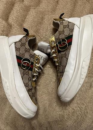 Жіночі кросівки gucci