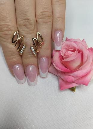 Серьги из медицинского золота