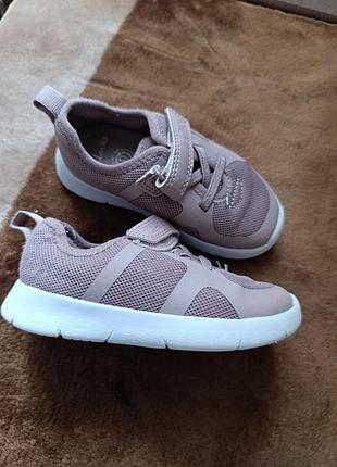 Кроссовки для девочки clarks 22 р