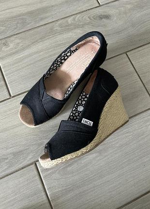 Жіночі туфлі ескадрильї р36 toms