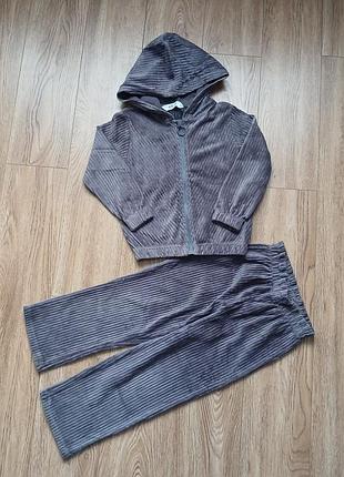 Модный велюровый костюмчик кофта + штаны, костюм h&amp;m 110см. 4-5р. идеальное состояние.