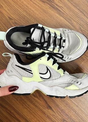 Кросівки жіночі nike air heights, розмір 37