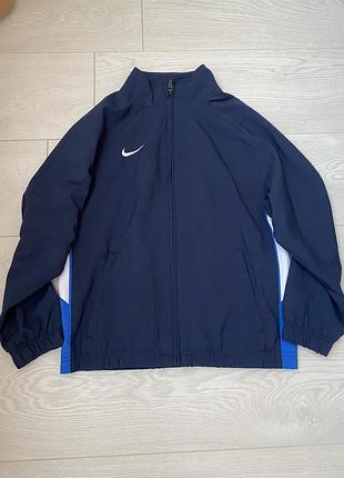 Вітровка для хлопчика nike темно-синя з блакитними та білими вставками, розмір s (8-10 років)
