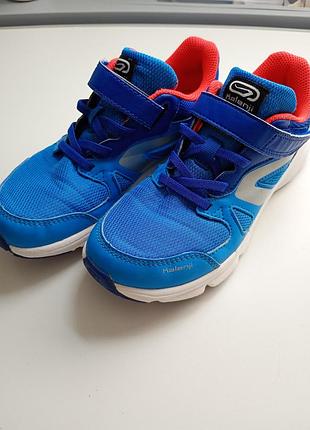 Кроссовки decathlon kalenji,размер 35,длина стельки 22 см
