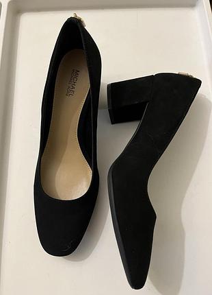 Новые черные туфли на каблуке michael kors 38 р
