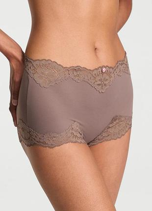Женские трусики шортики victoria's secret с кружевом