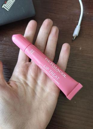 Увлажняющий блеск-уход для губ dermacol lip treat (новый)