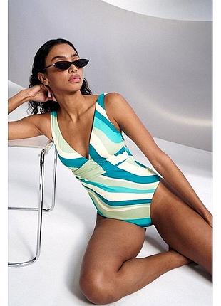 Суцільний купальник з чашками triumph summer 70b/xs, 70c/xs, 75b/s, 75e/s 80b/m