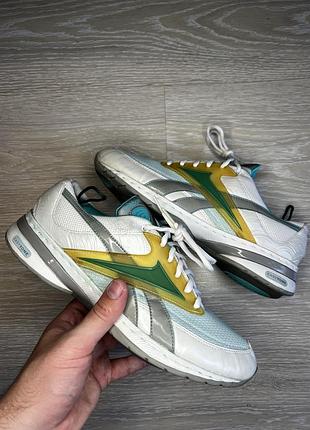 Кросівки жіночі reebok easytone walking shoe білі з біло-зеленими акцентами, розмір 41, довжина устілки 26,5 см