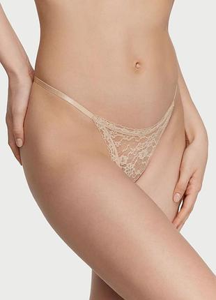 Кружевные трусики тонг victorias secret