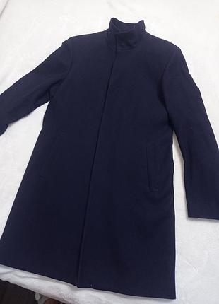 Стильное мужское пальто бренда calvin klein