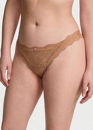 Кружевные трусики тонг victoria's secret