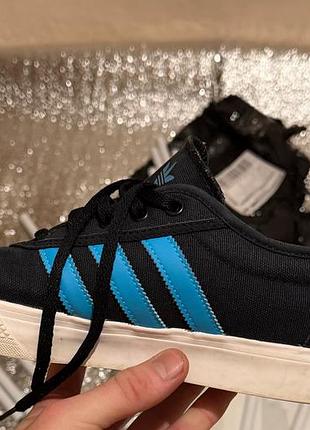 Кросівки чоловічі adidas темно-сині