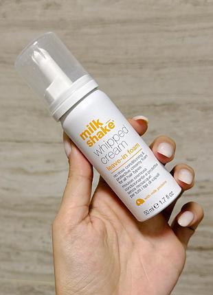 Незмивна зволожуюча крем-пінка для волосся milk_shake whipped cream leave-in foam (50 мл)