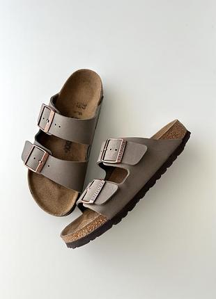Шльопанці сандалі birkenstock arizona 37, колір мокко