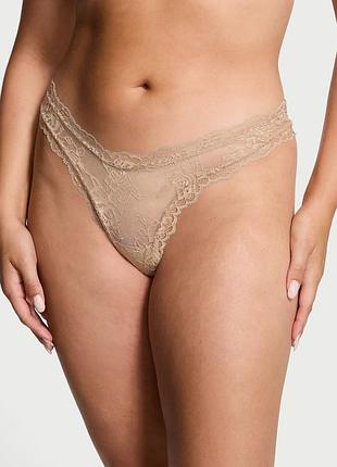 Кружевные трусики тонг victoria's secret