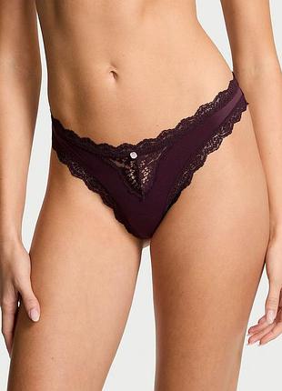 Жіночі трусики тонг victoria's secret з мереживом