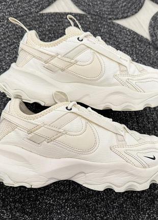 Кросівки  nike tc 7900, оригінал, р-р 36-37, устілка 23,5 см
