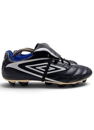 Футбольні бутси umbro