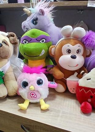 Игрушки мягкие в лоте есть разные бренды