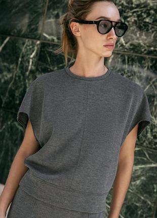 Топ жіночий сірий soft із короткими рукавами zara new