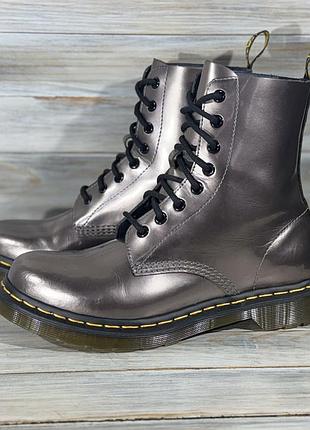 Dr. martens 1460 pascal metallic silver оригинальные ботинки 2