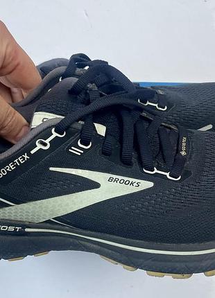 Brooks кросівки 2