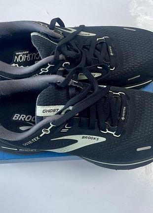Brooks кросівки