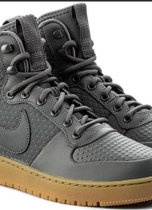 Высокие кроссовки nike