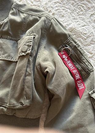 Брендовий жіночий бомбер alpha industries 2