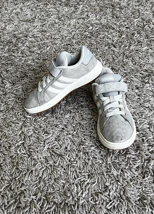 Замшеві кросівки adidas campus 31 розміру